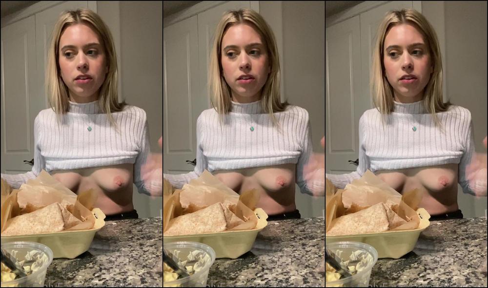 Jillkassidyy Topless Mukbang