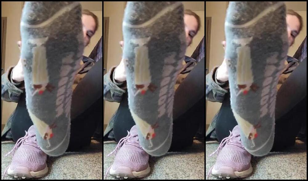 Megan Fletcher Aka Sweetsoleprincess Onlyfans Do You Want Me To Force You To Smell My Sweaty Gym Shoes And Socks