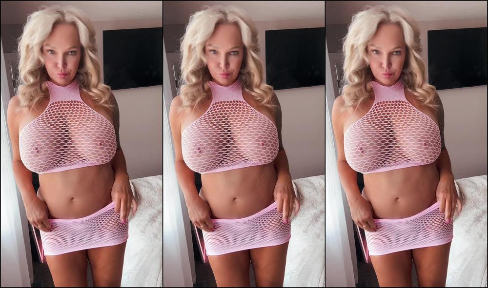 Erikkadevine 3789374833 04 16 2025 Just A Sexy Mommy I Am