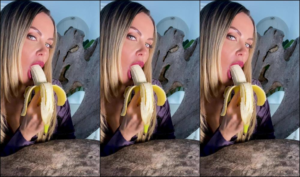 Jasmine Sinclair Just Sat Here Eating A Banana Trying To E Aa D C Bfb D D Source