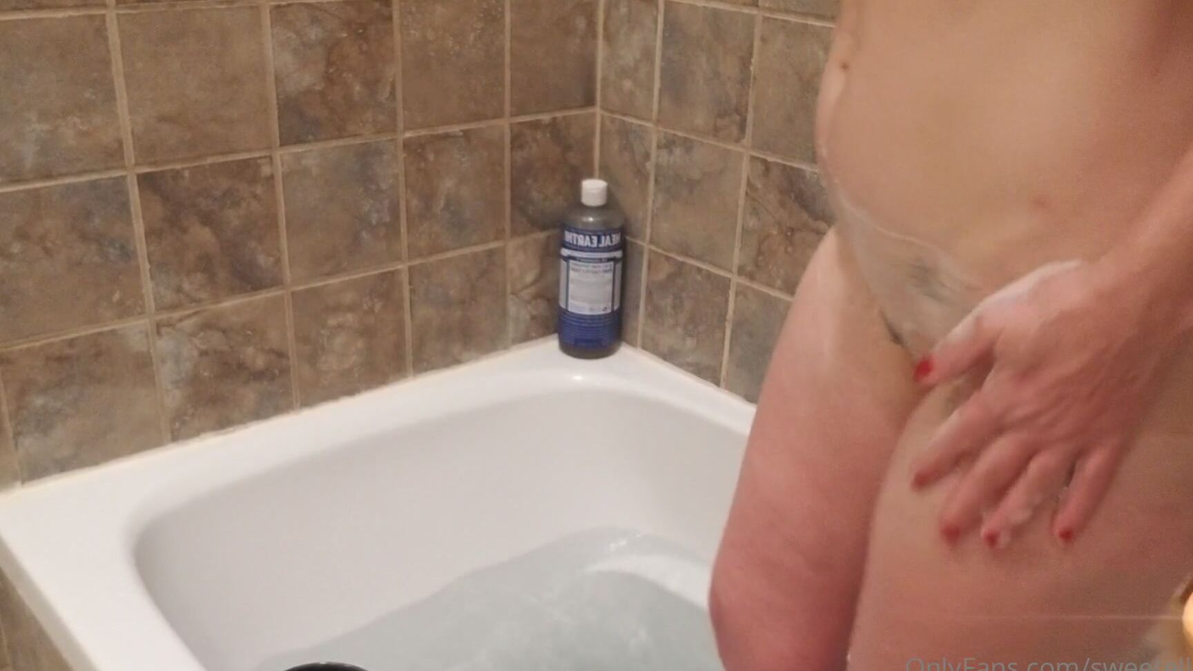 Sweetelle Bathtime Bubbler Time With A Happy Ending