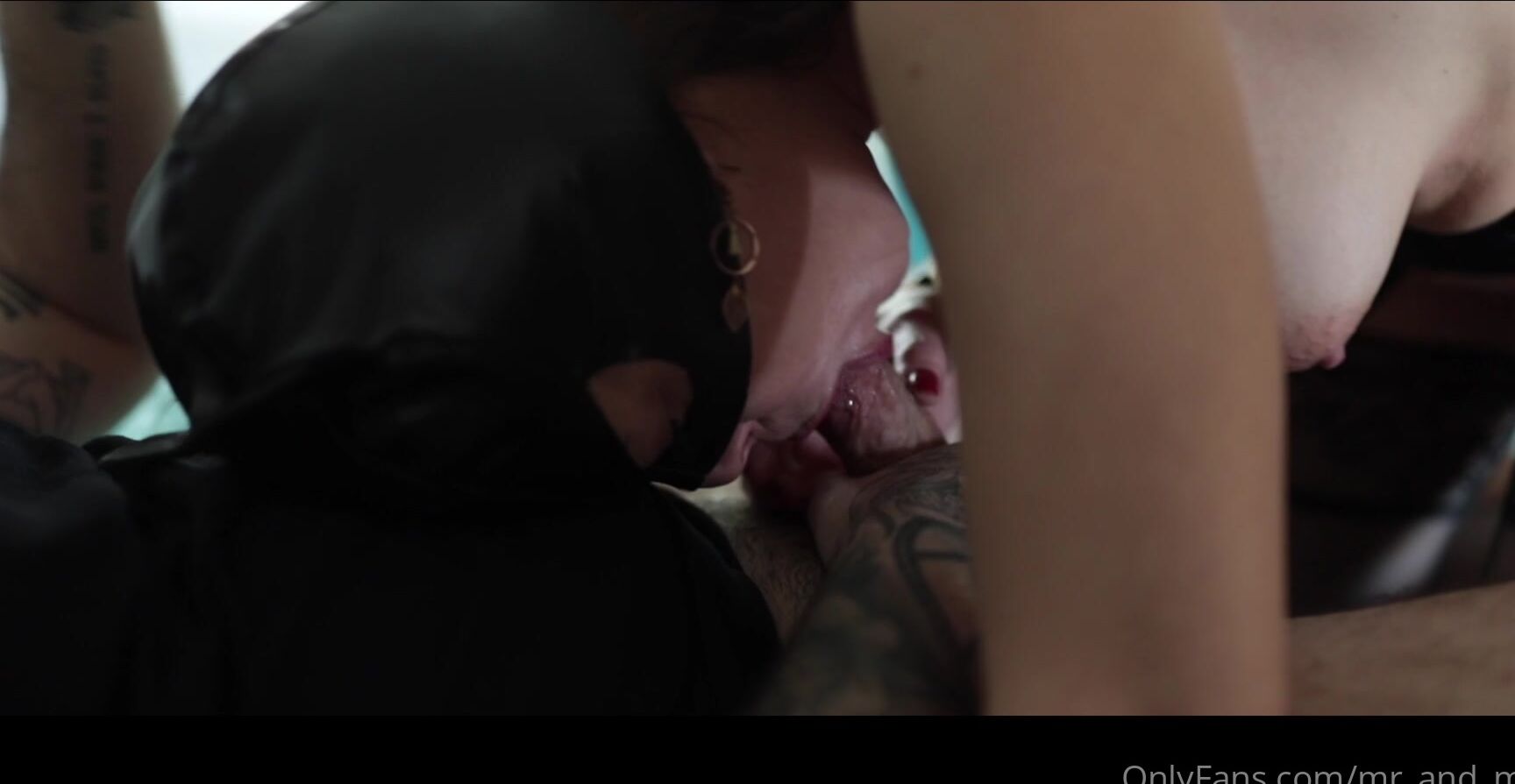 Valentine B 0Hcfmgzuebac0C6Ukxmqe Source