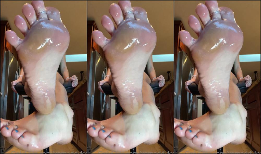 Xomaddykxo It S Still No Nut November And I Love Being A Brat To You As You Re On Your Knees F