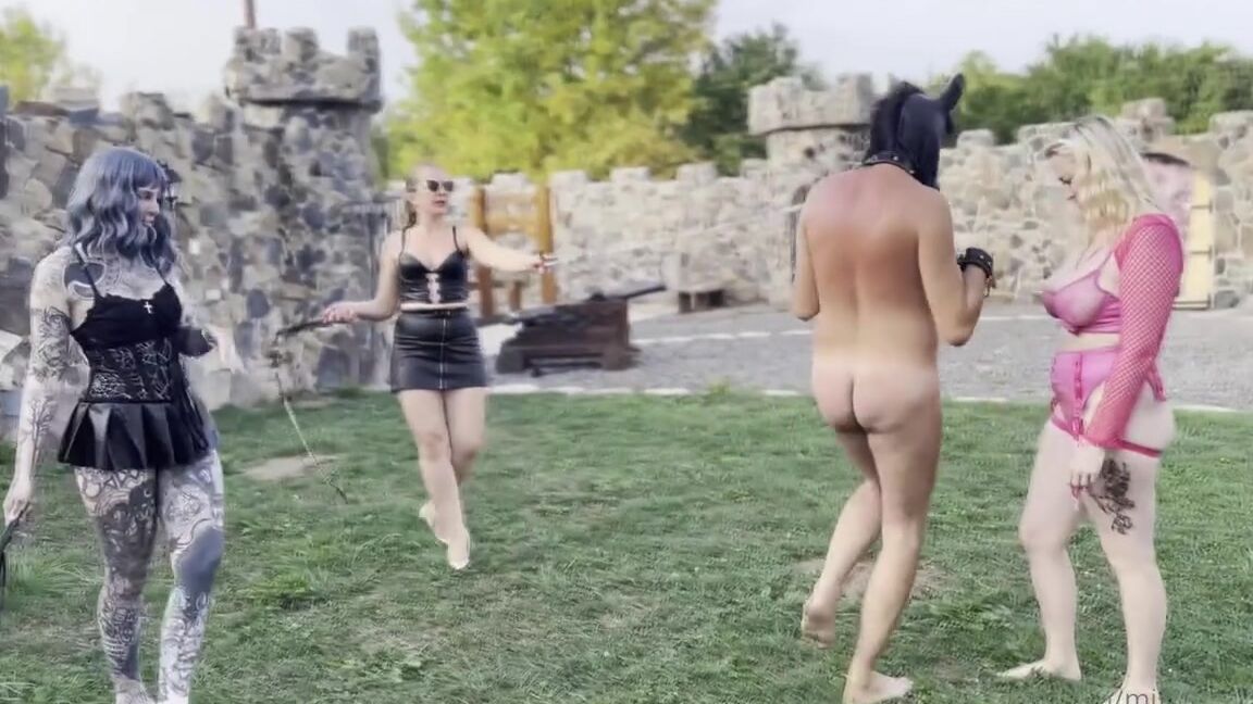 Mistress Zeida Onlyfans Pony Training With My Canadian Guests At Dracula Femdom Castle Part2 Onlyfan