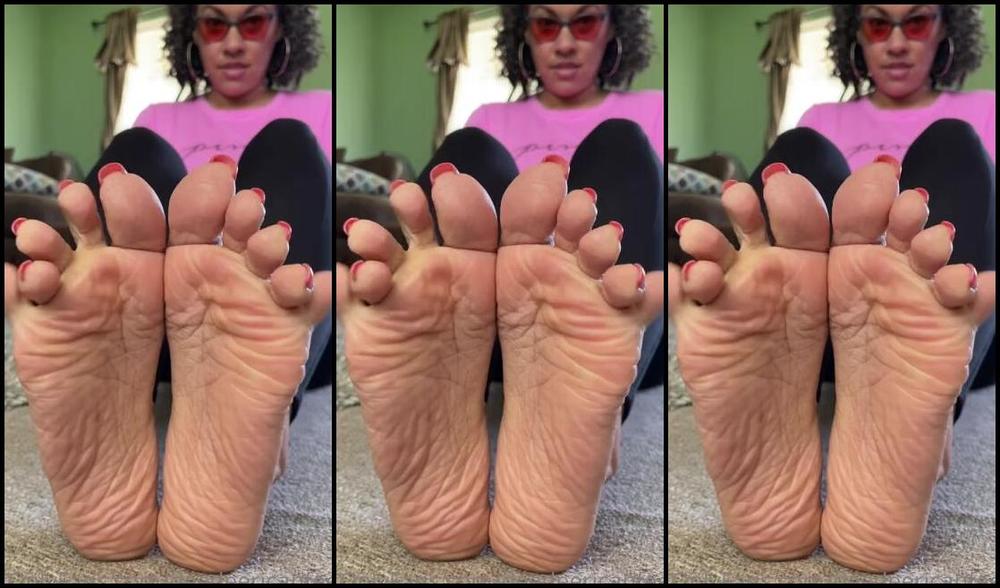 Deedeericanfeet Onlyfans As Requested Pinky Toe Overlap