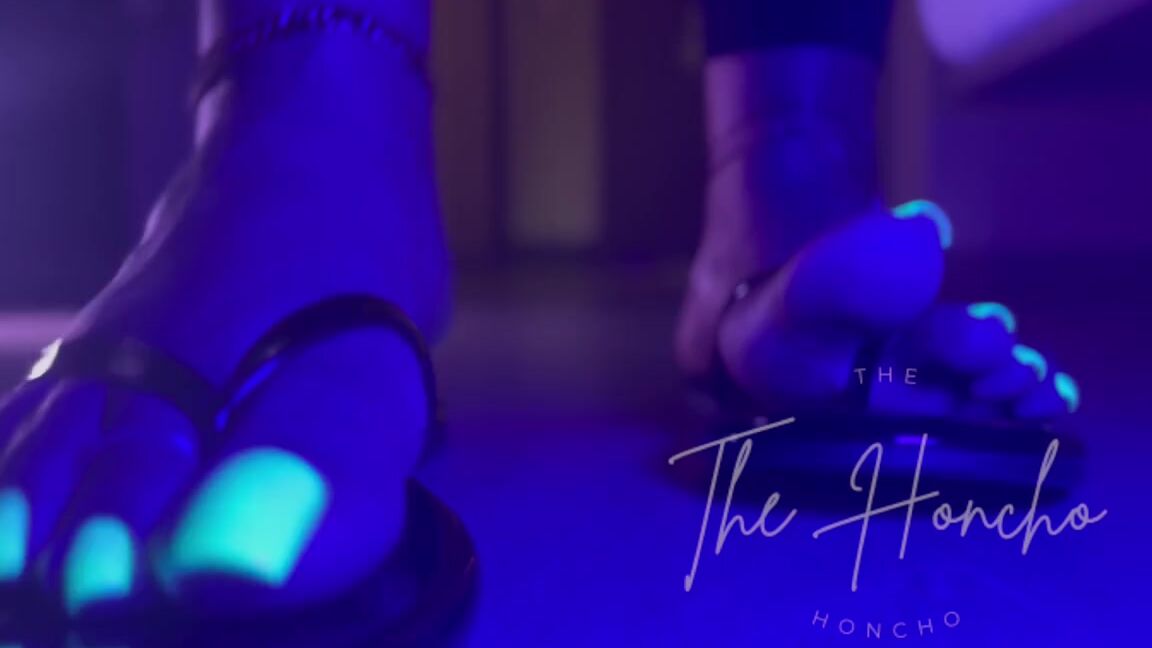 Honcho Nicknamed Thefthoncho Foot Fetish 07 04 2024 Onlyfans Video These Florescent Toes Will Drive You Crazy