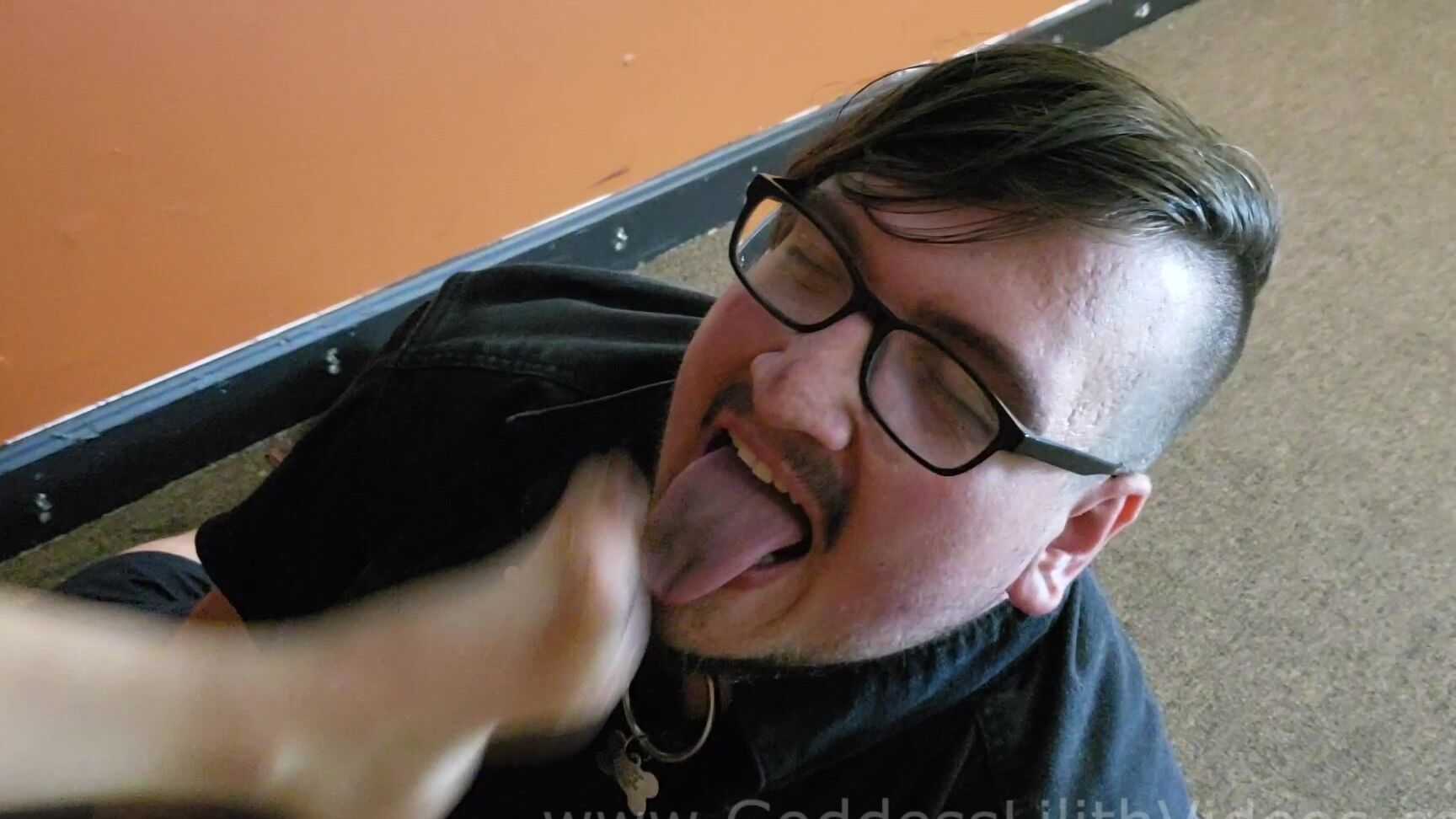 Goddess Lilith - Slave Cleans My Filthy Dungeon Feet ManyVids