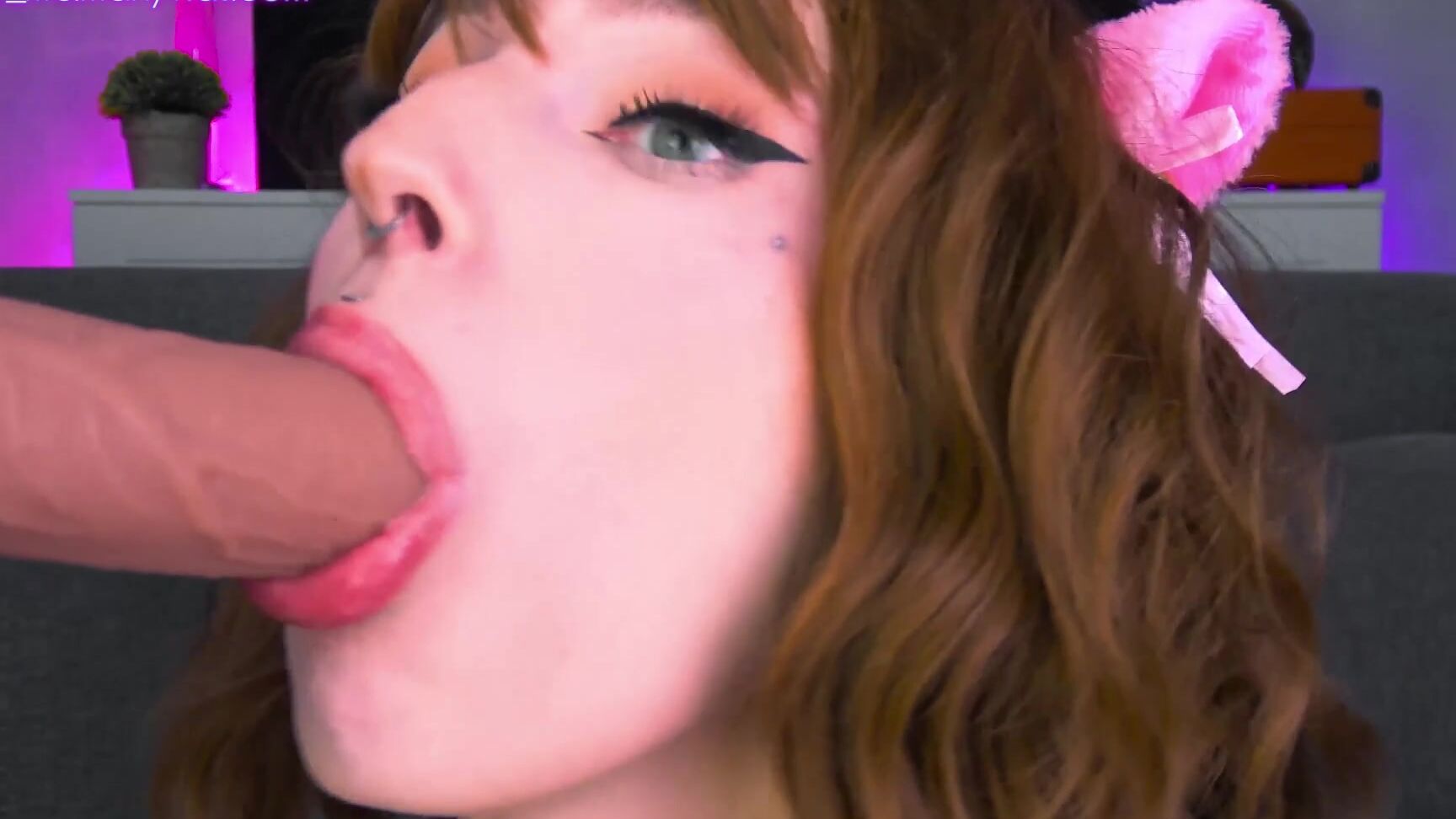 18Yo Daddy S Girl Does Sloppy Blowjob Helly Rite