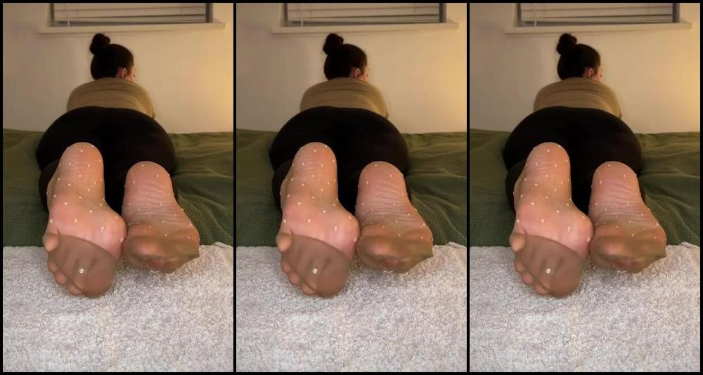 Mimisfeet1 Aka U81134601 Onlyfans My Stinky Nylon Work Socks Getting Covered In Cum