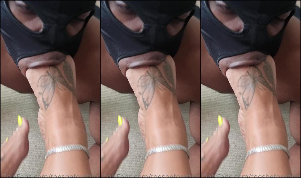 Toesbeforebros Some More On The Floor Foot Worship With Madsoles This Is How I Like To Devour The