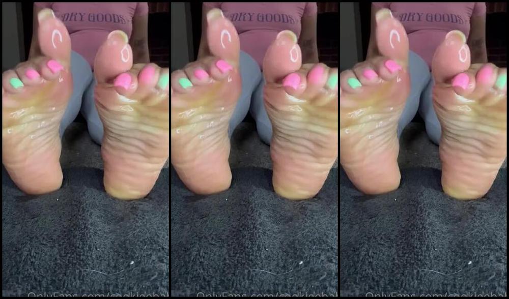 Cookieebabi Onlyfans Toe Popping With My New Pedi