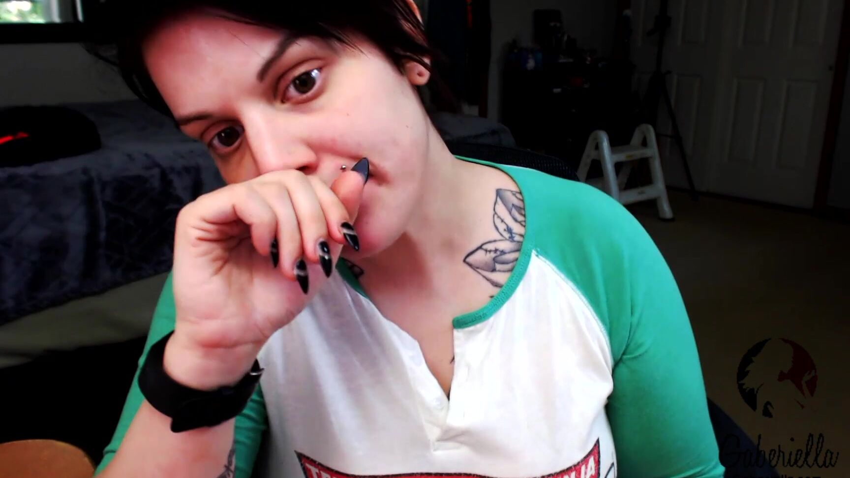 Gaberiella Eating To Much Pizza With Burping Fetish