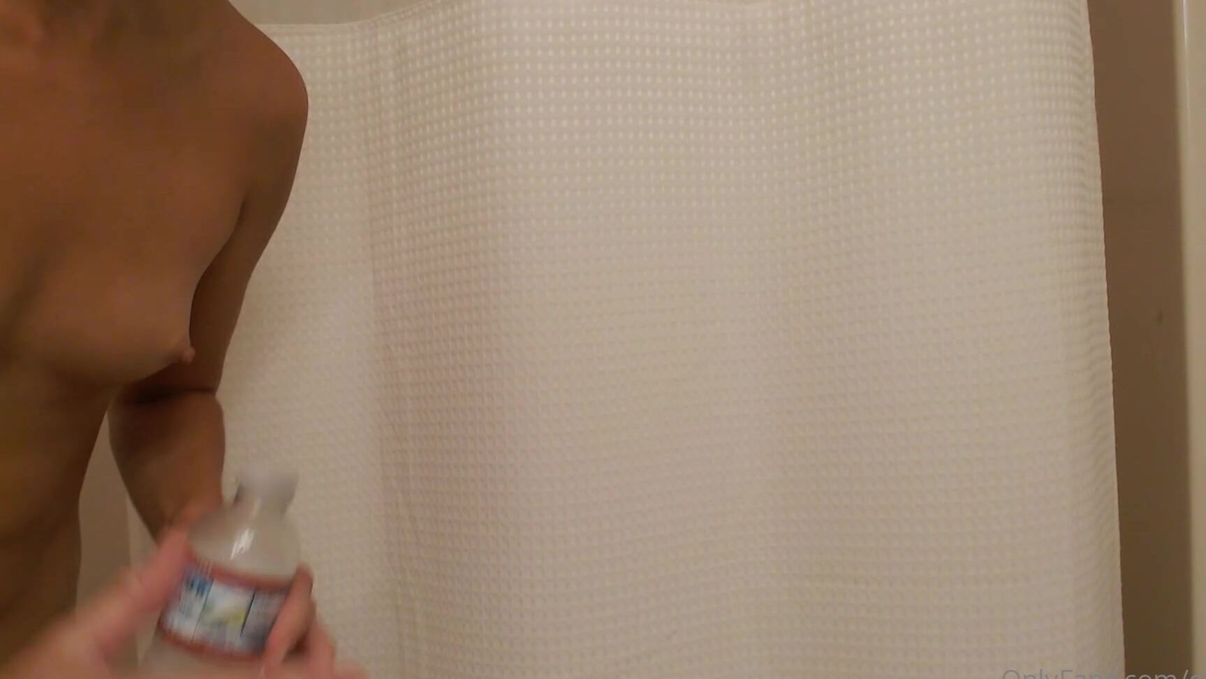 Clca69 2347497860 02 04 2022 Squirting In The Model House I Was Staying In Before A Shoot