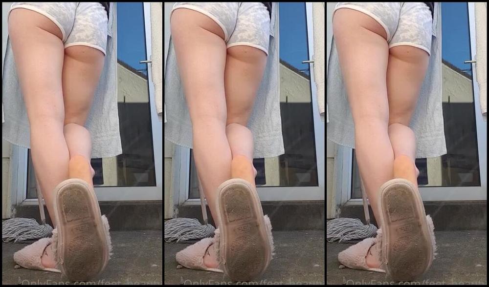 Feet Beautyx Nicknamed Feet Beautyx 04 05 2021 Onlyfans Video Youre Staring At Me Doing Laundry Again