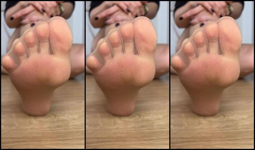 Cute Lily F33T Nicknamed Cute Lily F33T 02 08 2023 Onlyfans Video You Were Asking For More Nylons Here You Go What More Would You Like To 2