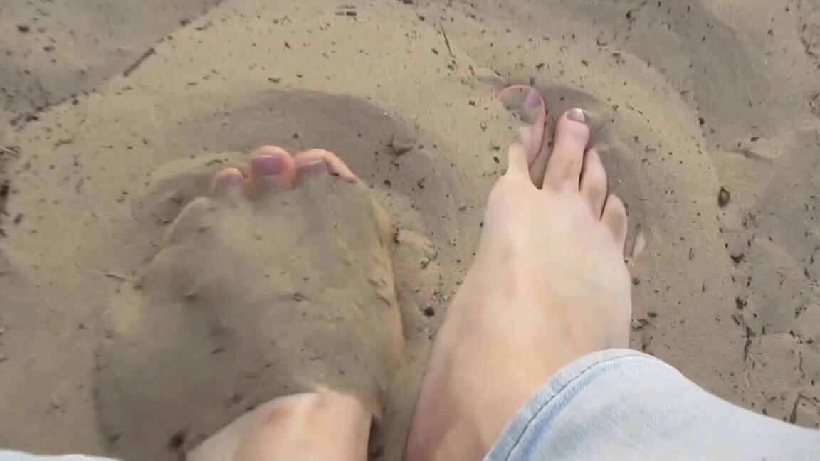 Neolasoles Nicknamed Neolasoles Onlyfans Walking In Sand This Time P The Reason Why The Video Turned Out This Long