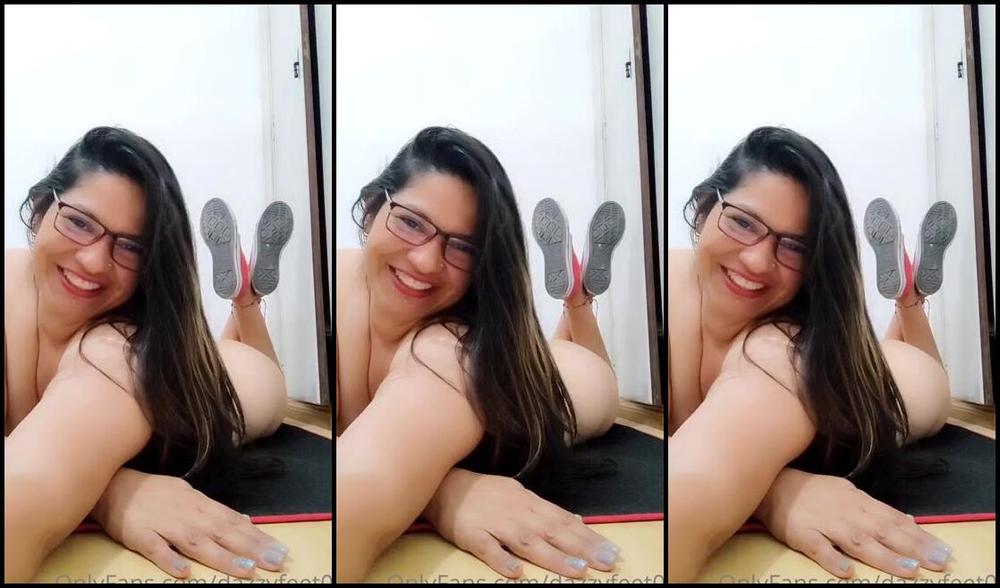 Dazzyfeet03 Nicknamed Dazzyfeet03 Onlyfans Lets Chill Up