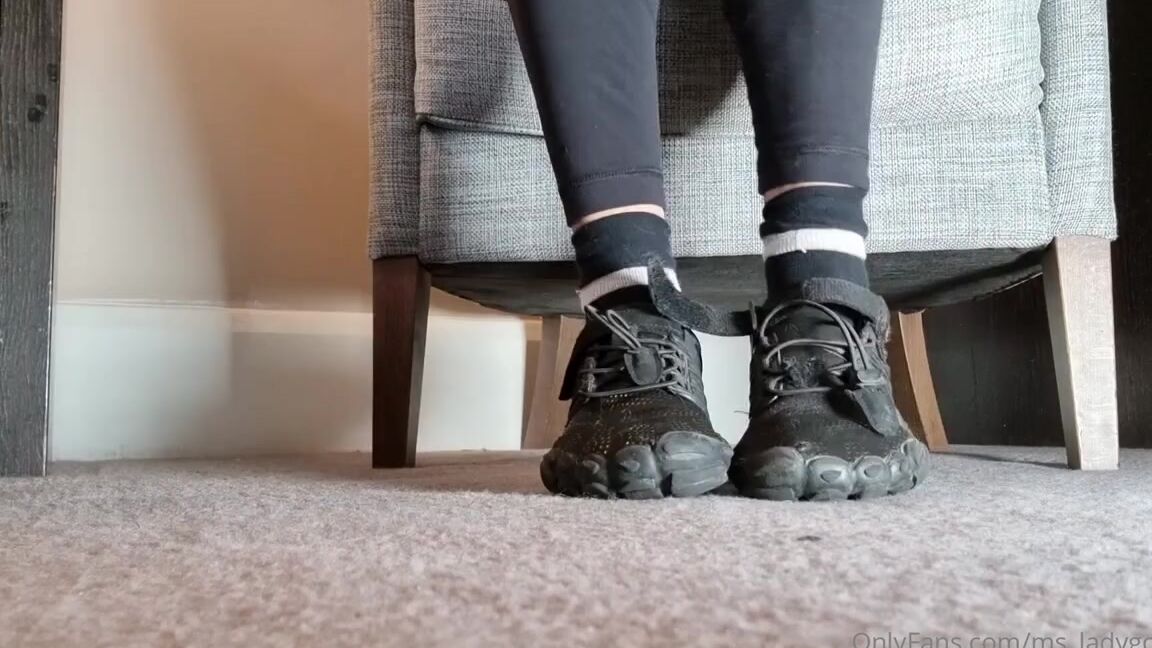 Lady Godiva Nicknamed Ms Ladygodiva Onlyfans 3 Min Super Close Up Pov Video Slowly Removing My Hot Sweaty Trainers And Stinky Worn