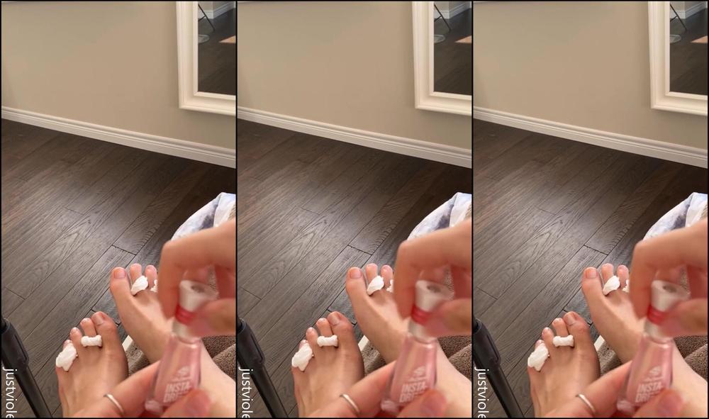 Justviolet Stripping Down And Painting My Toe Nails