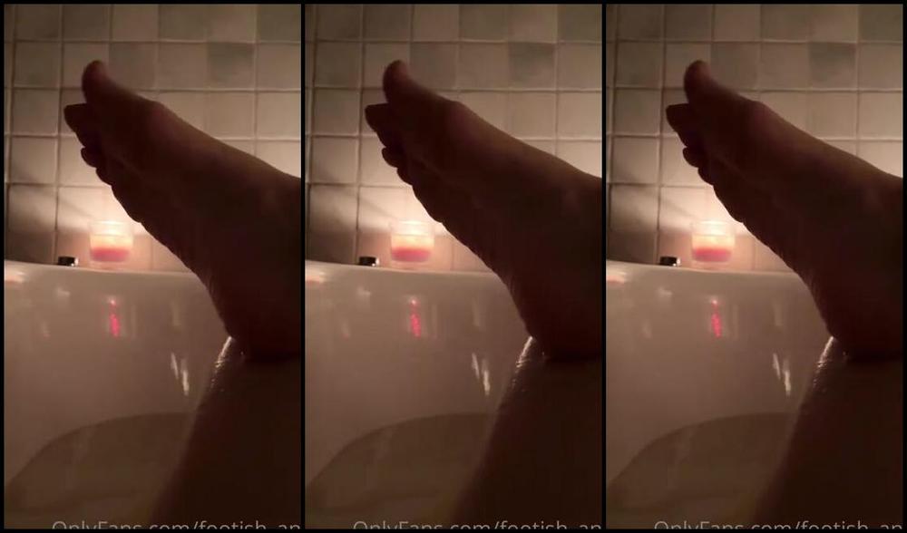 Goddess Anna Nicknamed Footish Ann Onlyfans In My Bathtub Touching Myself My Feet Are So Soft And The Way My Wet Skin Shines In Candlelight Bp
