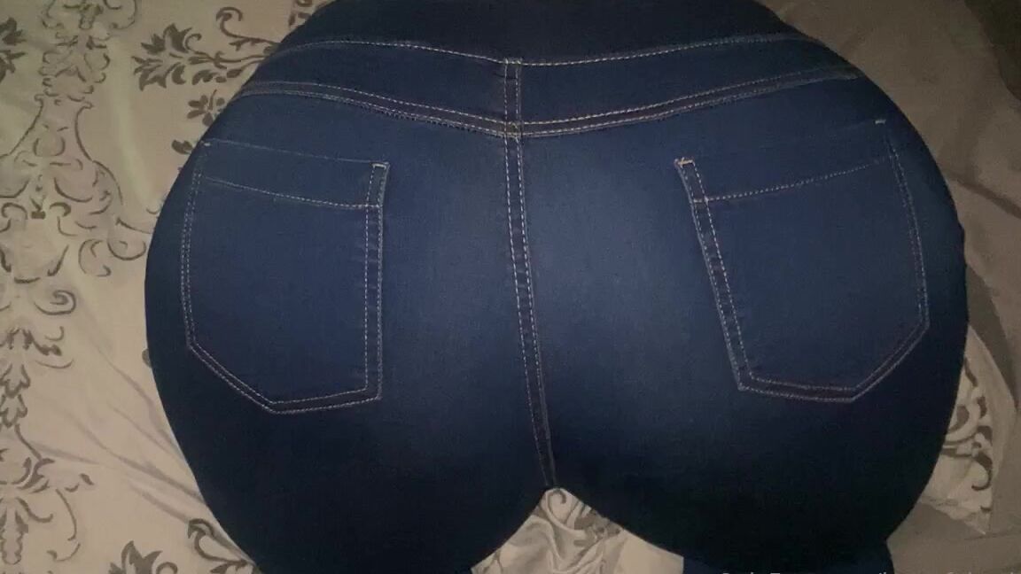 Bootyful Goddess Nicknamed Bootyfulgoddess Findom 06 06 2023 Onlyfans Video Tell Me You Want To See More Of This Divine Ass 5It