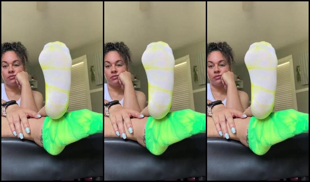 Deedeericanfeet 06 25 2024 Onlyfans Video As Requested Sock Removal Tease Countdown