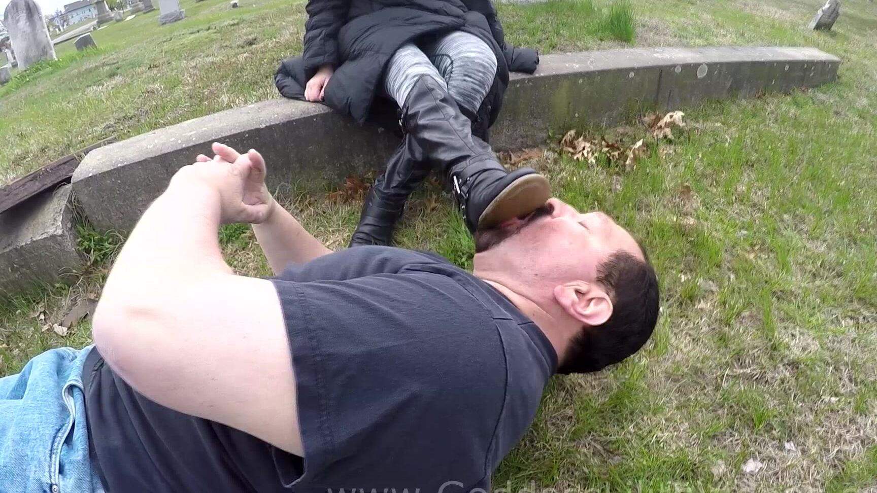 Goddess Lilith - Public Outdoor Boot Worship ManyVids