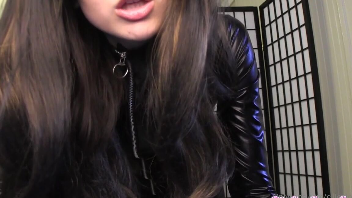 Ellieidolfemdom Which Ellie Owns You Black Ellie P Non Nude Video I Am Black Ellie The Goddess Of