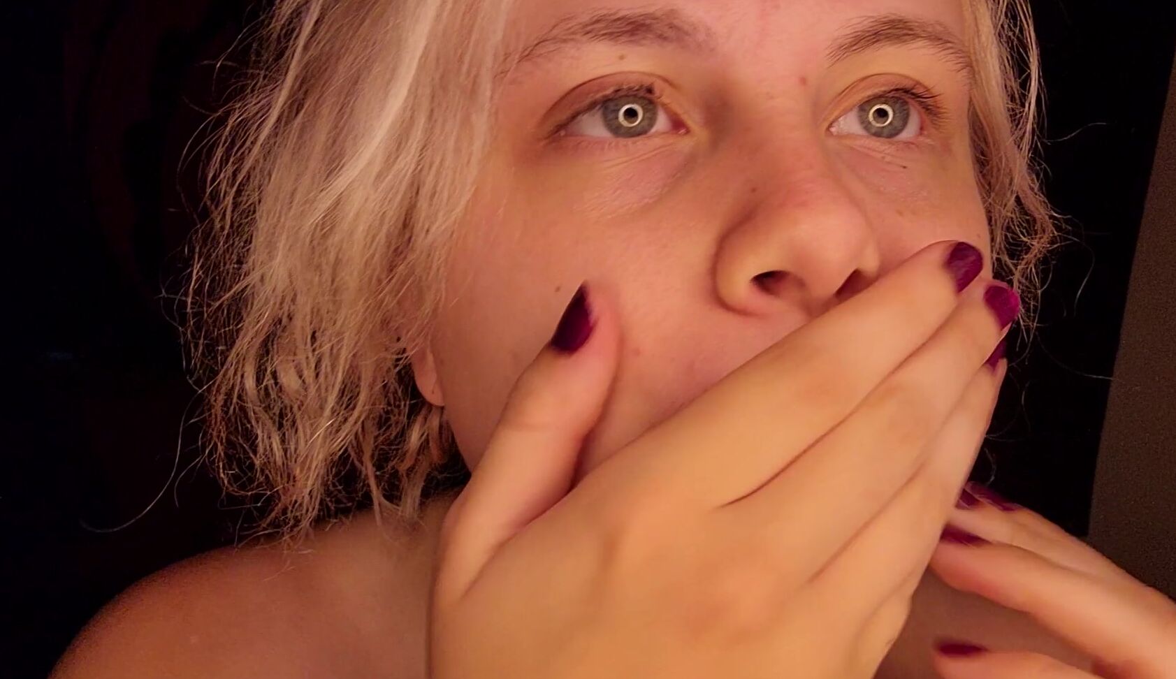 Scarlett Drayce Zit Pop Video