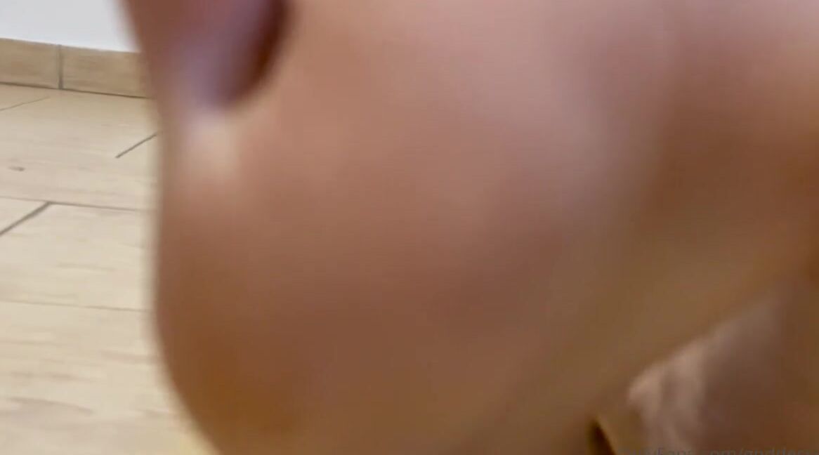 Goddesselisaa Onlyfans Up Close For You To Admire Hxw