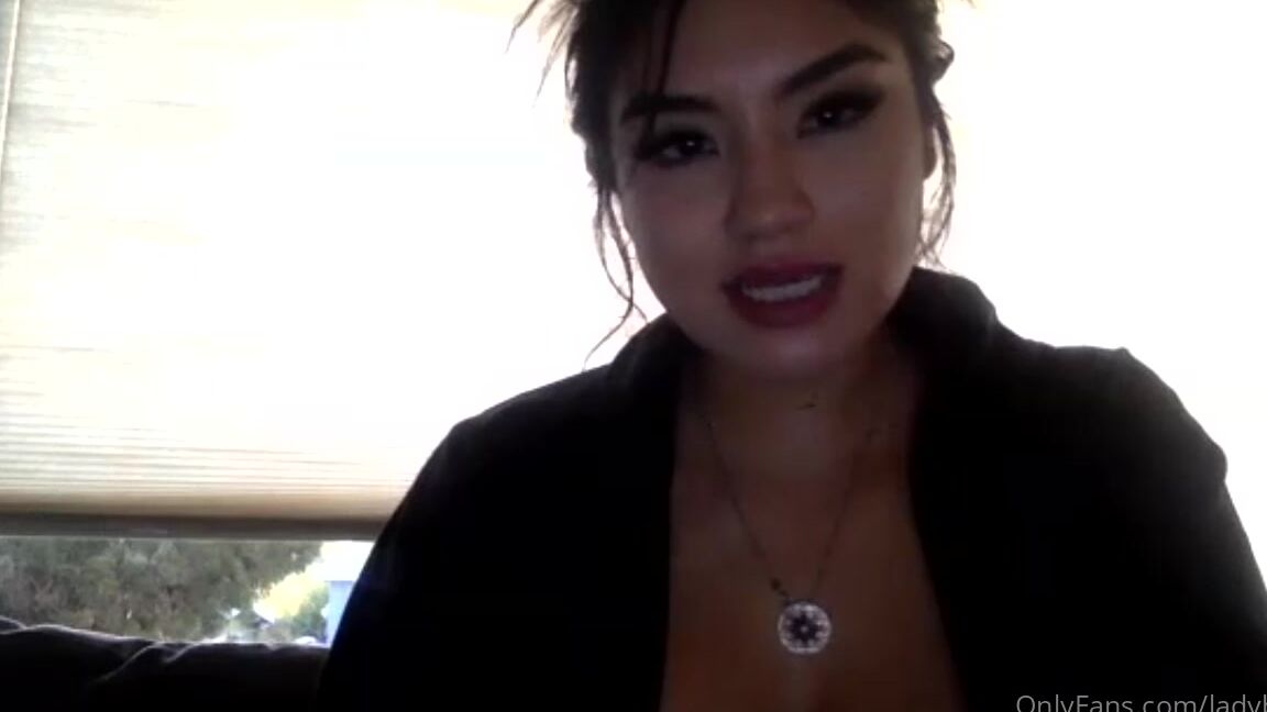 Ladybella 1345323074 11 28 2020 Little Glance Of Me Playing With One Of My Favorite Ones It Doesn T Matter How Far