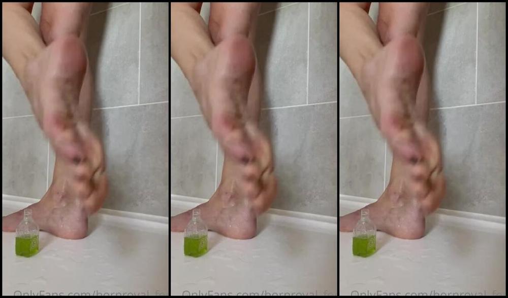 Bornroyal Feet Onlyfans Who Wants To Join Me In The Shower I Need Some Help Washing My Soles Ohh Don T Forget Between The