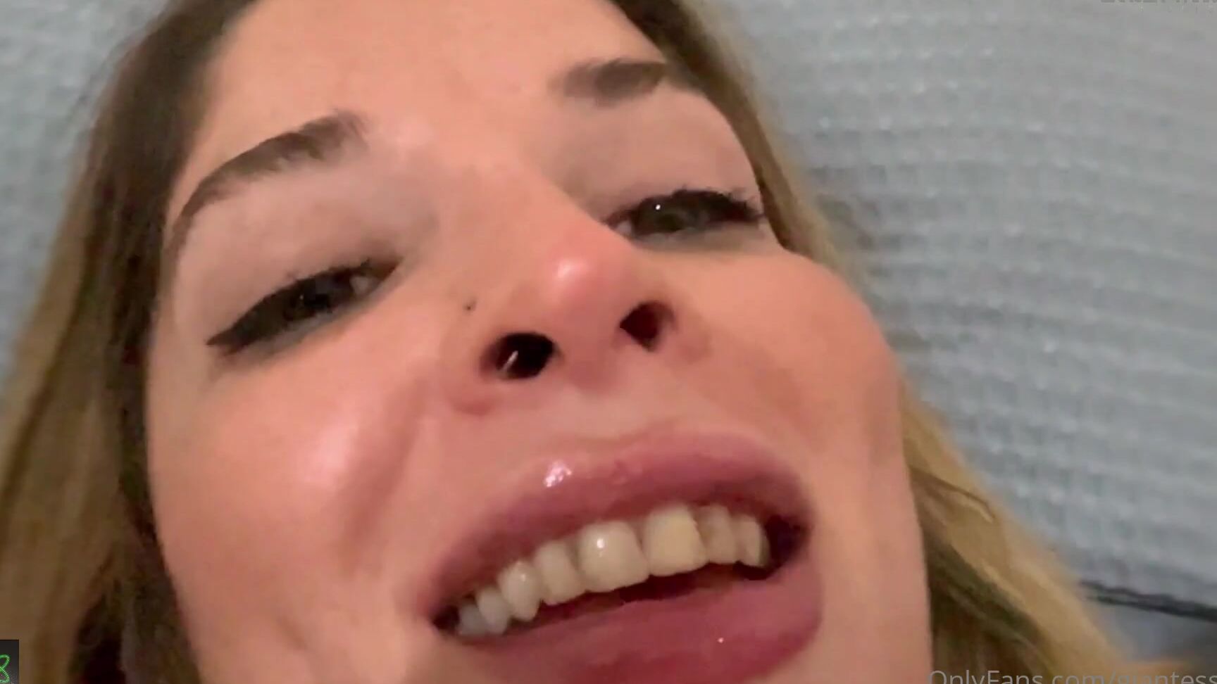 Giantessclips Vored Tiny Makes Her Grow Starring Giantess Ashely Giantess Ashley For More Giantess A