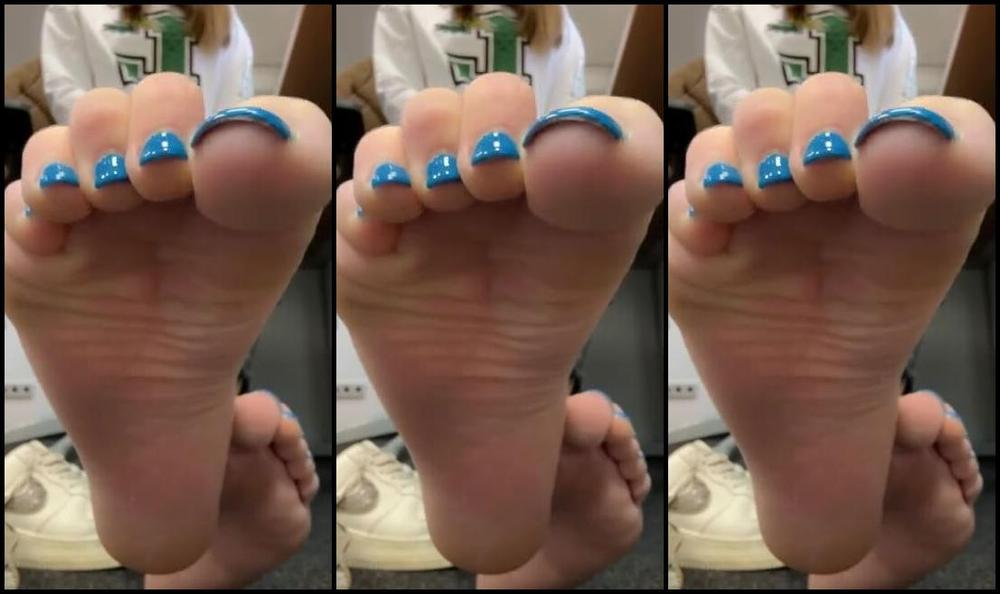 Indubiopronova Nicknamed Indubiopronova Onlyfans Your Work Is Not Over Yet I Expect My Shoes Socks And Feet To Be Worshipped