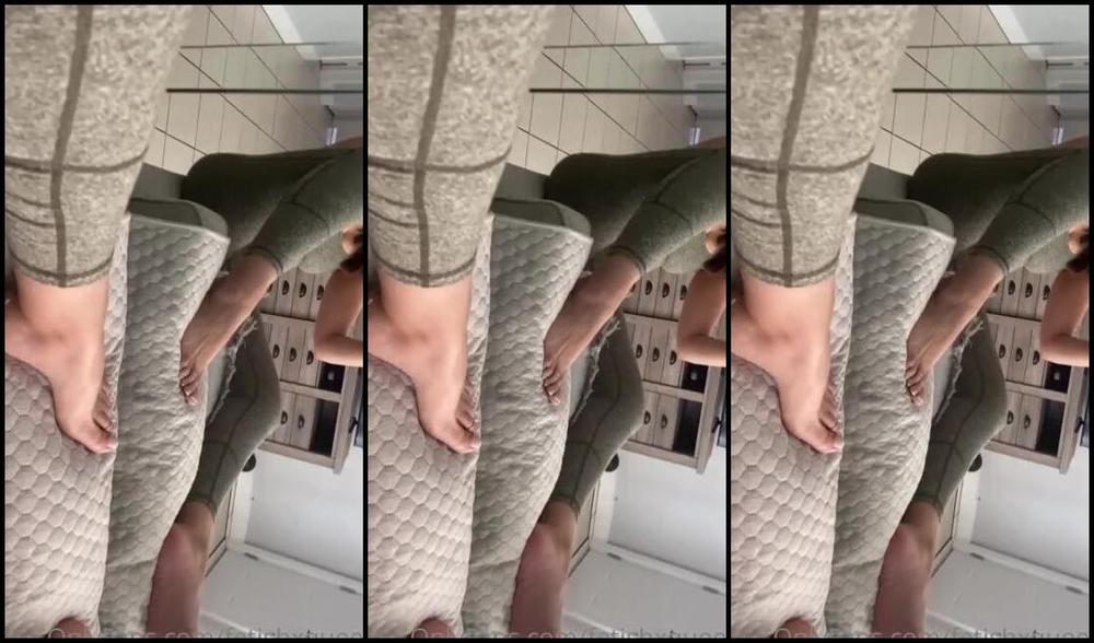 Fetishxqueen Onlyfans Do You Wanna Watch Resident Evil With