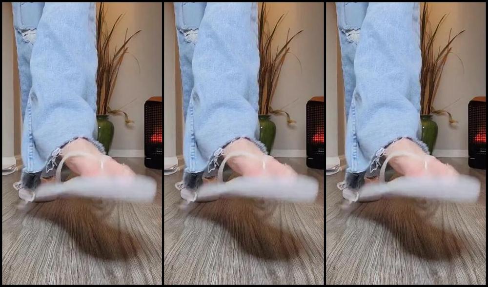 Megan Fletcher Aka Sweetsoleprincess 10 08 2024 Onlyfans Video I Love The Way These Jeans Look Over My Long Soles And Toes