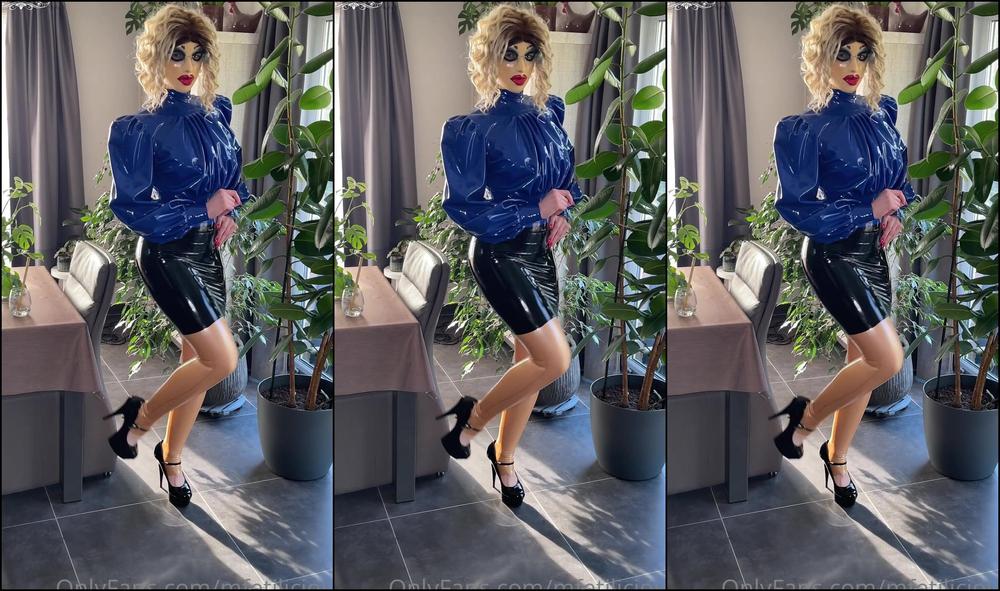 Mfetilicious Undressing After A Long Shiny Day In Latex I Really Enjoyed Being Dressed Like This