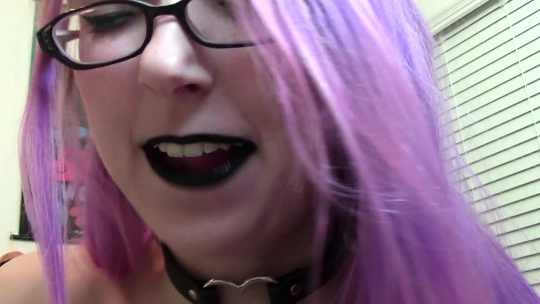 Shaved Pussy In Chains Mv Exclusive