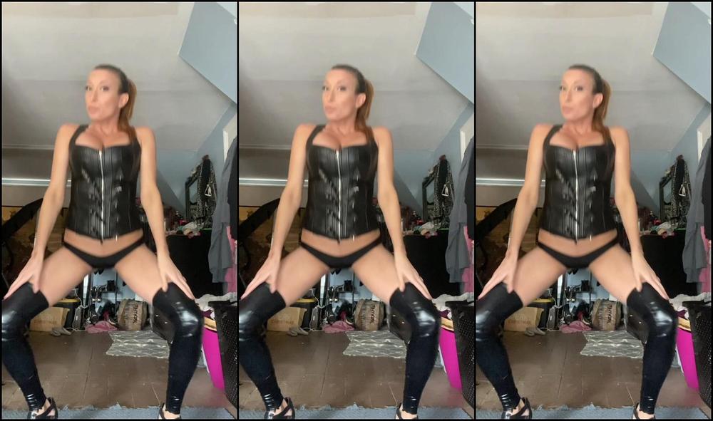 Queenmothersoles Custommom Blackmailed To Model Lingerie