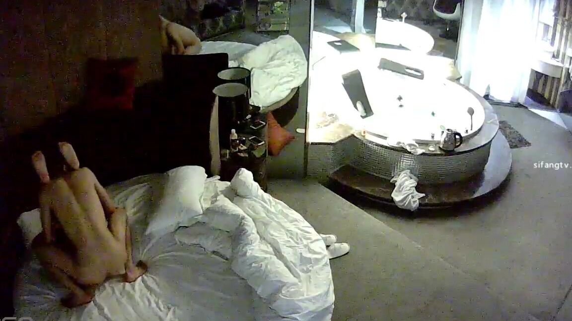 Asian Hidden Camera Couples Escorts 86725