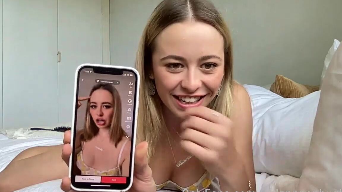 Rhiannnonhughes Stream Started At Am Hehe Xo