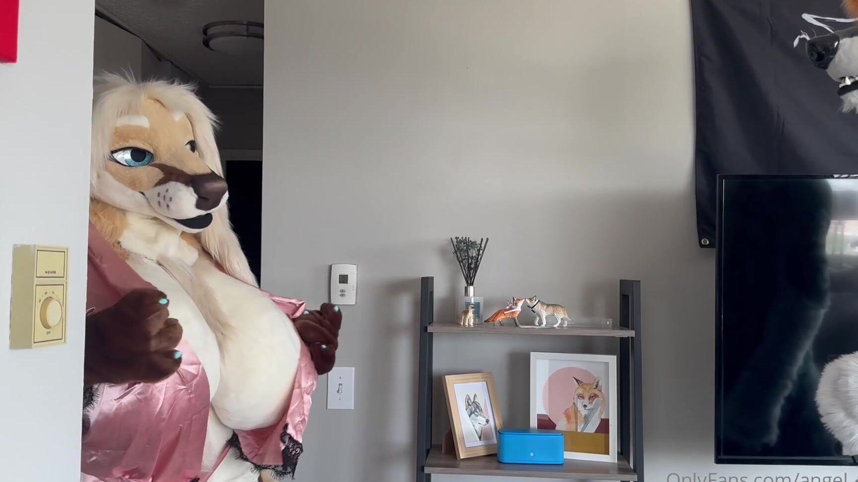 Angel Pups 1198729427 Celine Is At It Again Once She Goes Full Cougar Mode She S 01 0Hsa721Nelts407Ck0T88 Source