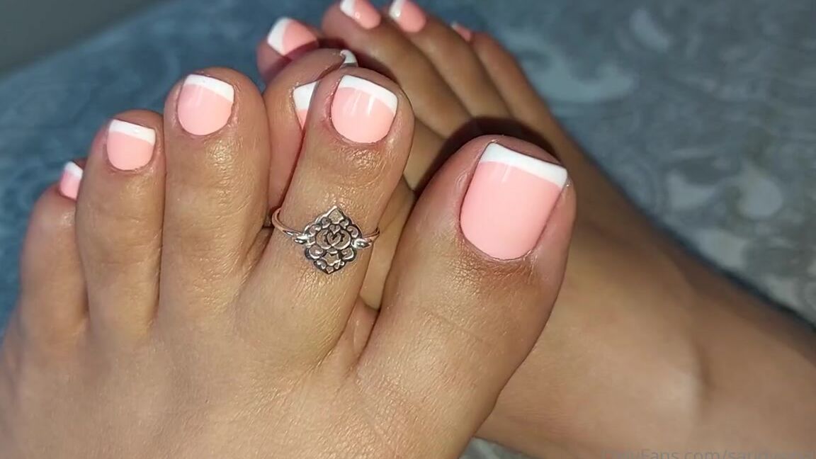 Mica Sandy Nicknamed Sandysmallfeet Onlyfans Dangerously In Love With This New Pedicure They Will Look Like Candy On Your Cock