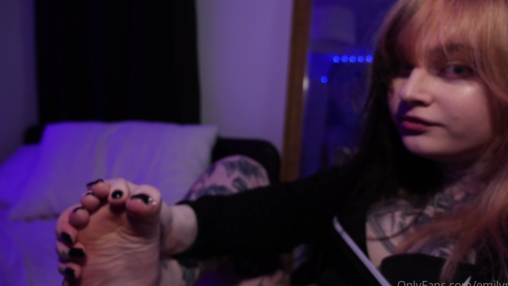 Emilypiexo Toesday D