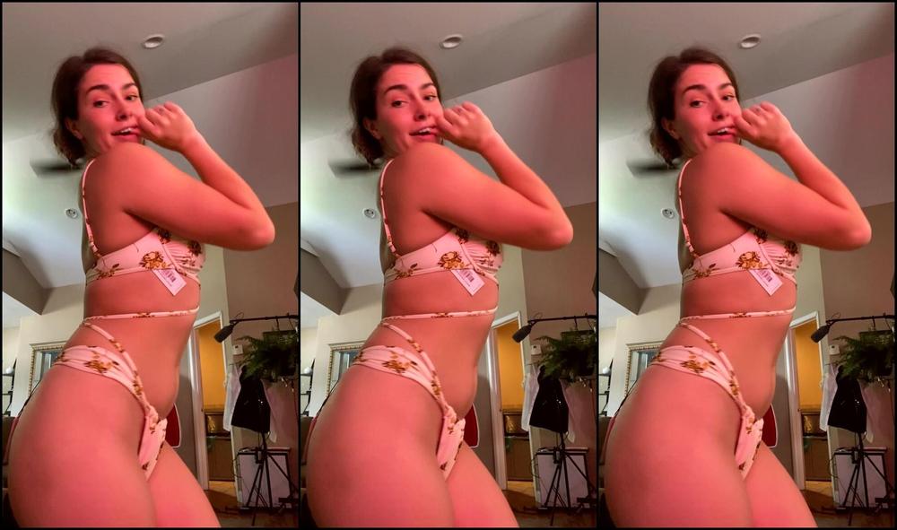 Chroniclove69 3346452840 06 03 2024 Check Out This New Bikini That Batman Amp Fangking Gifted Me Tysm Guys Def My