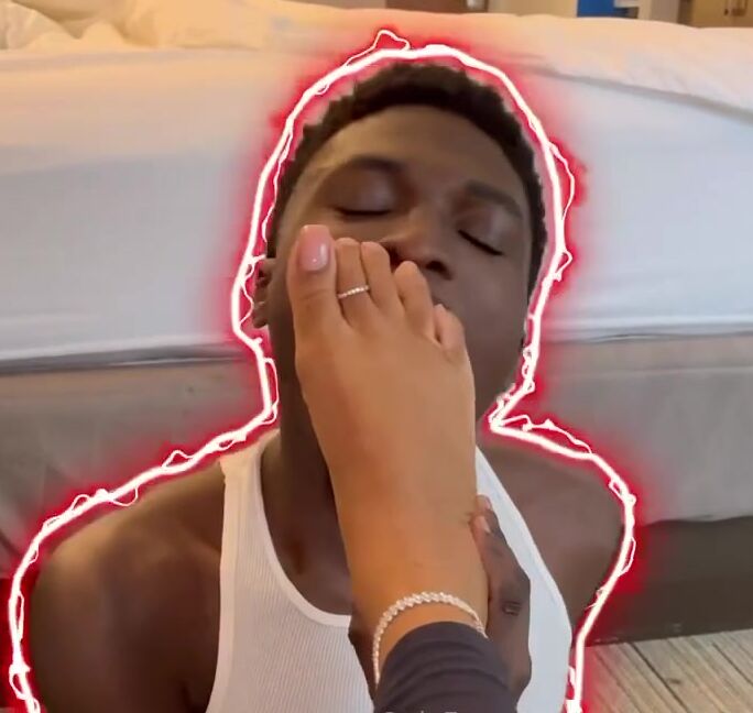 Mytoptiertoes Aka Mytoptiertoes Onlyfans Removing Sock And Worshipping