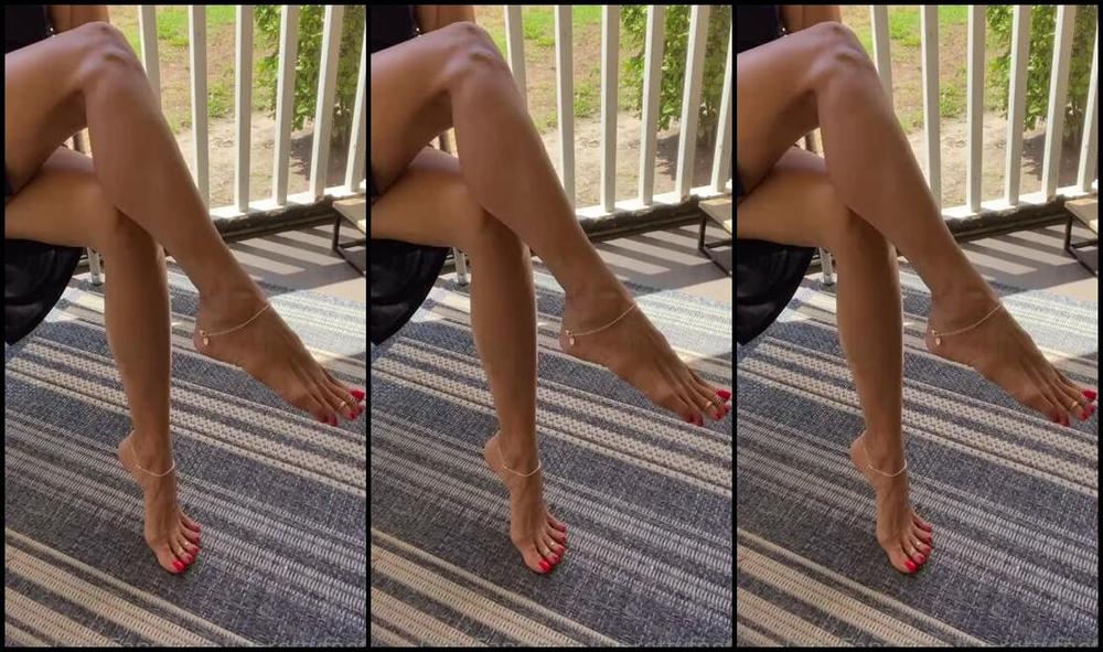 Laprettyfeet4 Nicknamed Laprettyfeet4 Onlyfans Morning Everyone