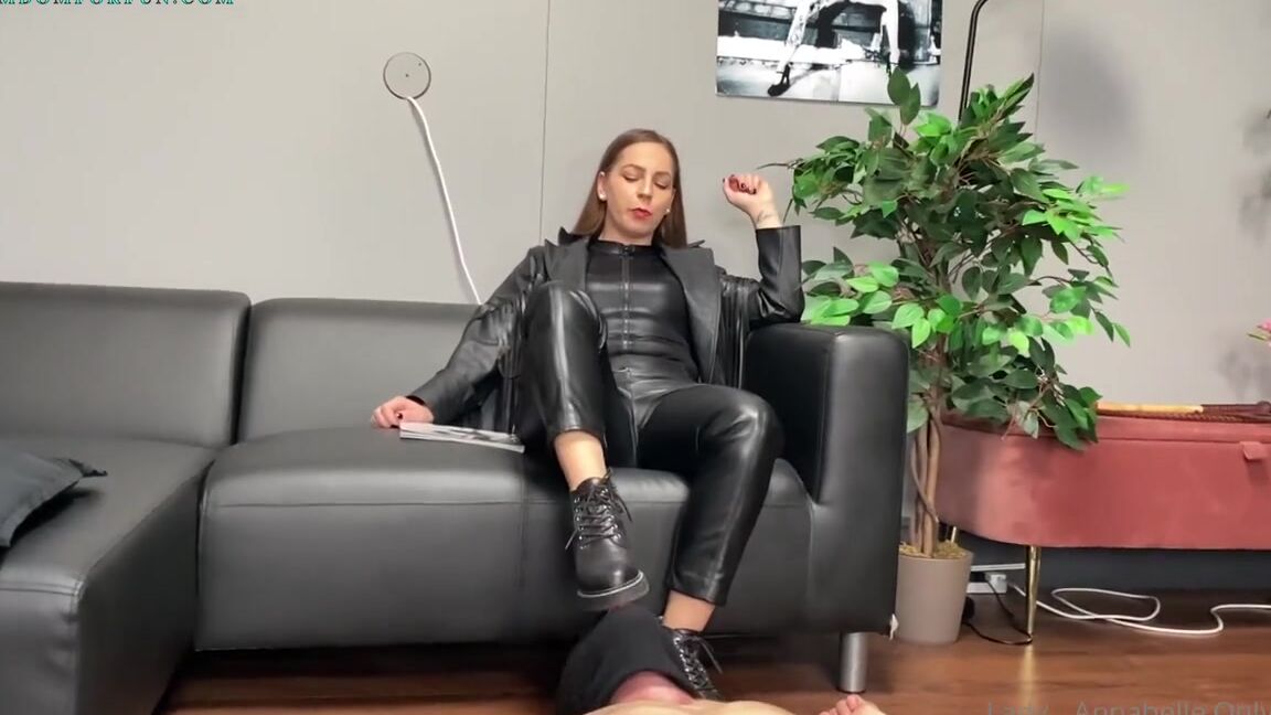 Lady Annabelle Onlyfans Leather Goddess Using Her Slave Sub0 Regulus