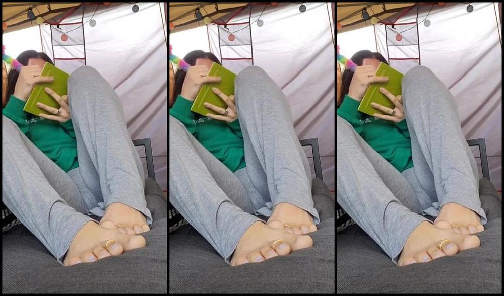 Goddess Nicole Aka Nicolesgoddesssoles Foot Fetish 12 08 2023 Onlyfans Video Caught You Staring And Getting Hard Watching Me