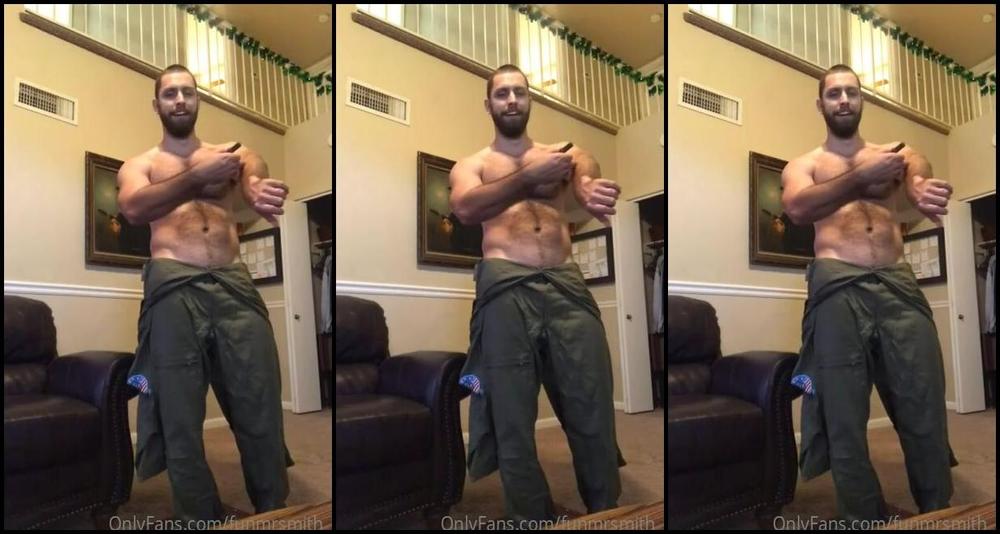 Funmrsmith Your Flight Is Late I Ll Keep You Entertained